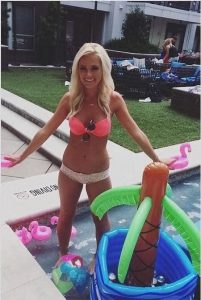 The Hottest Photos Of Tomi Lahren Will Blow Your Mind Nude Tomi