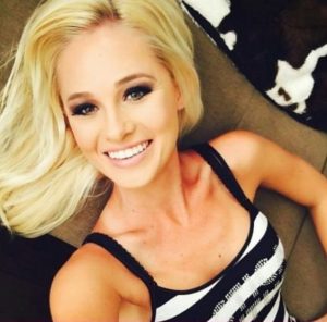 The Hottest Tomi Lahren Bikini Photos Thblog