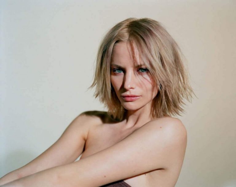 Hot Sienna Guillory Photos Will Make Your Head Spin Thblog