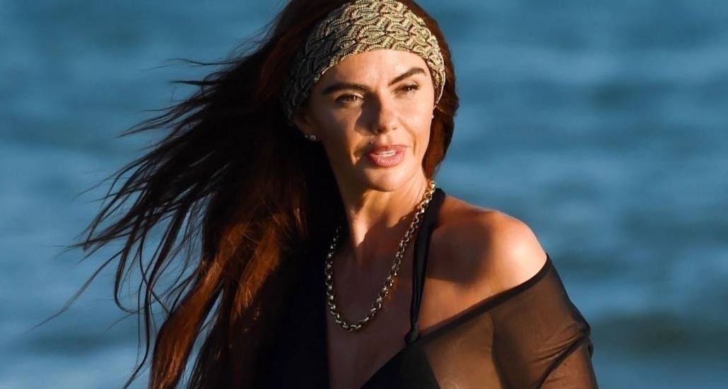 Spanish Beach Holiday Jennifer Metcalfe Rocks A Bikini Thblog