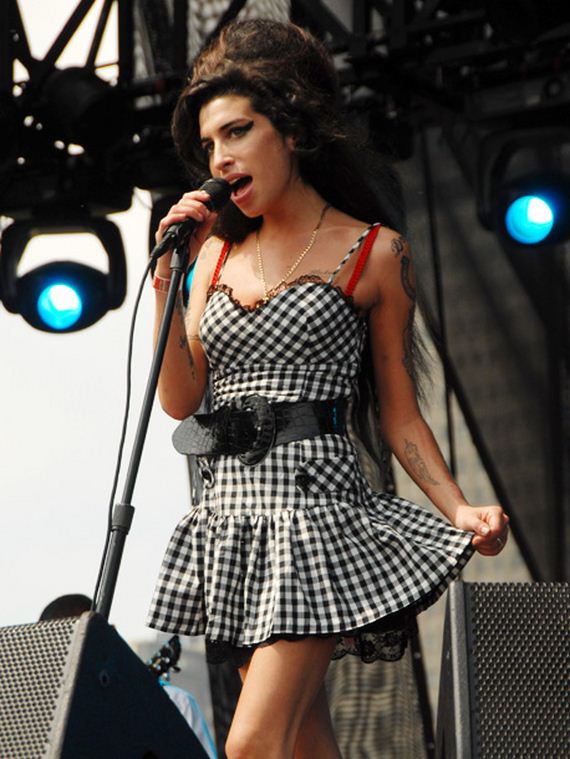 Amy Winehouse Photos - 12thBlog