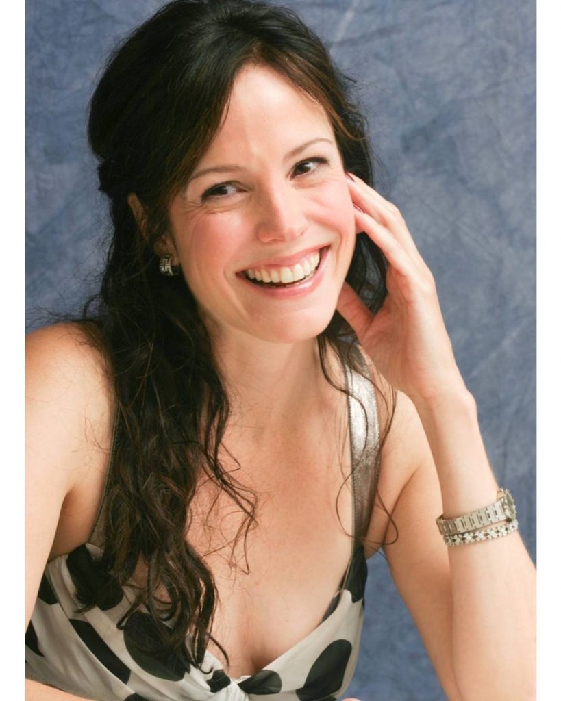 40 Hot Photos Of Mary-Louise Parker - 12thBlog