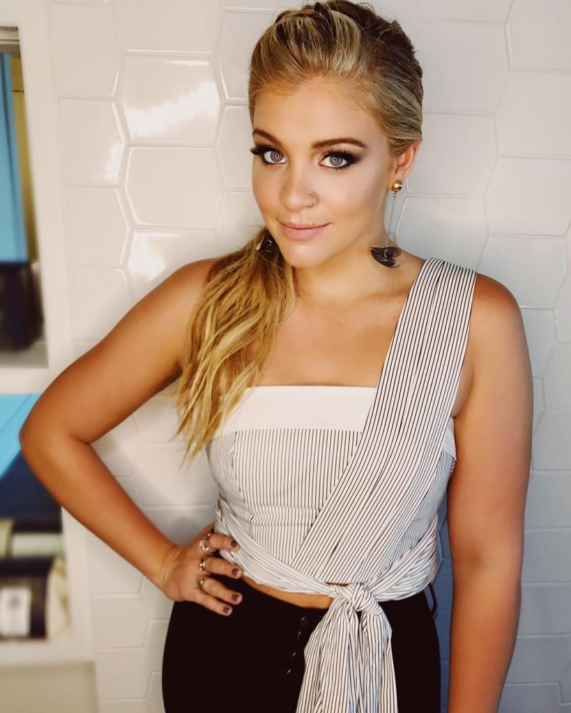 50 Hot Lauren Alaina Photos - 12thBlog