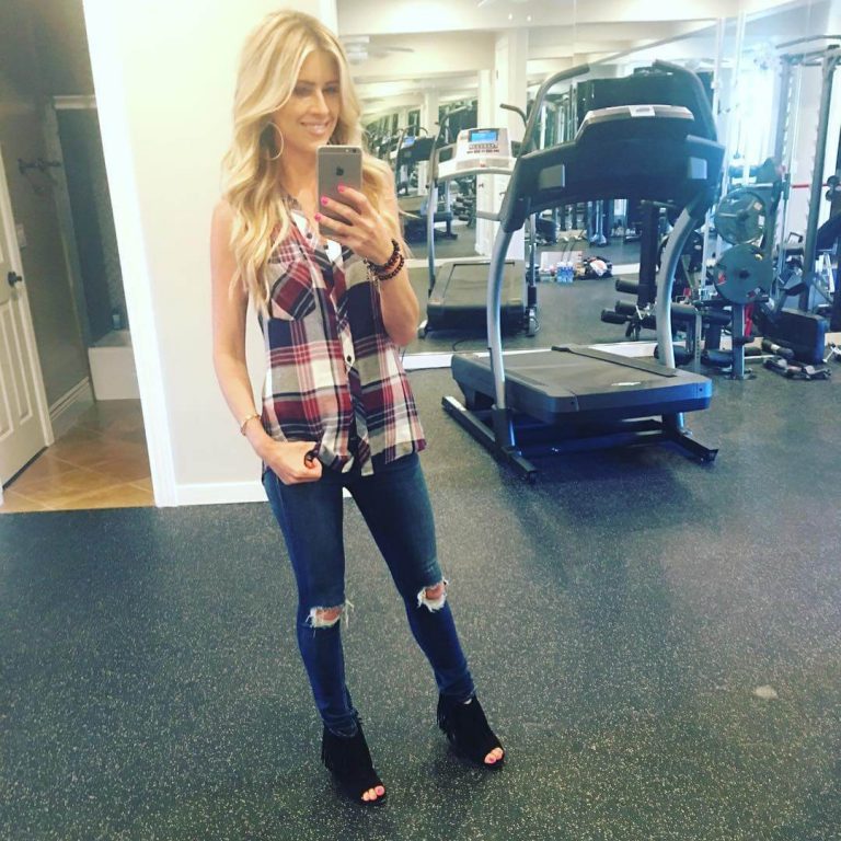 50 Hot Photos Of Christina Anstead - 12thBlog