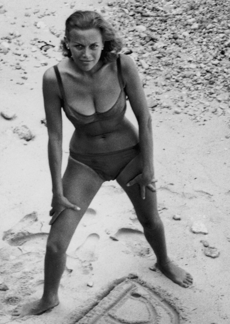 The Hottest Photos Of Honor Blackman Thblog