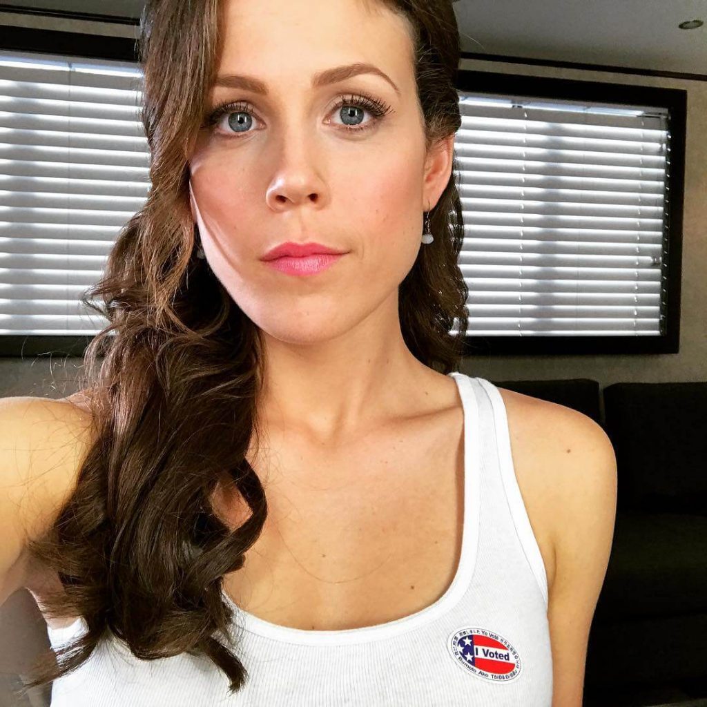 Erin Krakow personal life