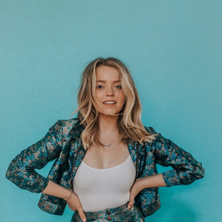 50 Hot And Sexy Jade Pettyjohn Photos - 12thBlog