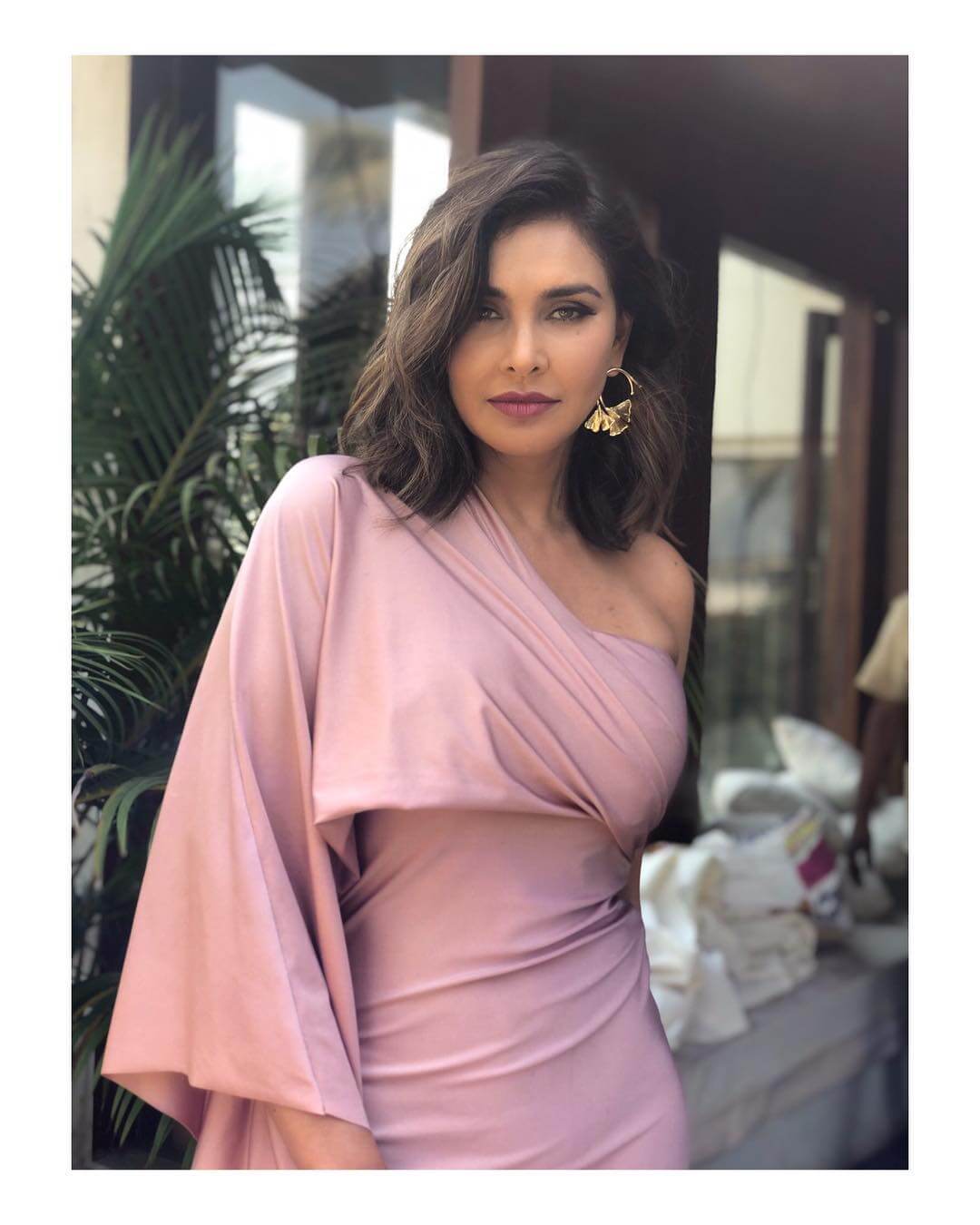 The Hottest Photos Of Lisa Ray - 12thBlog