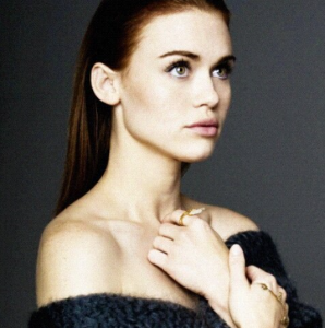 40+ Hot And Sexy Holland Roden Photos - 12thBlog