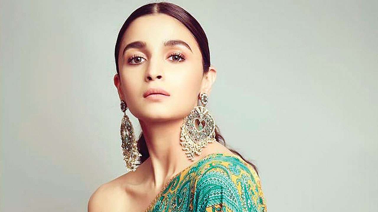 The Hottest Photos Of Alia Bhatt - 12thBlog