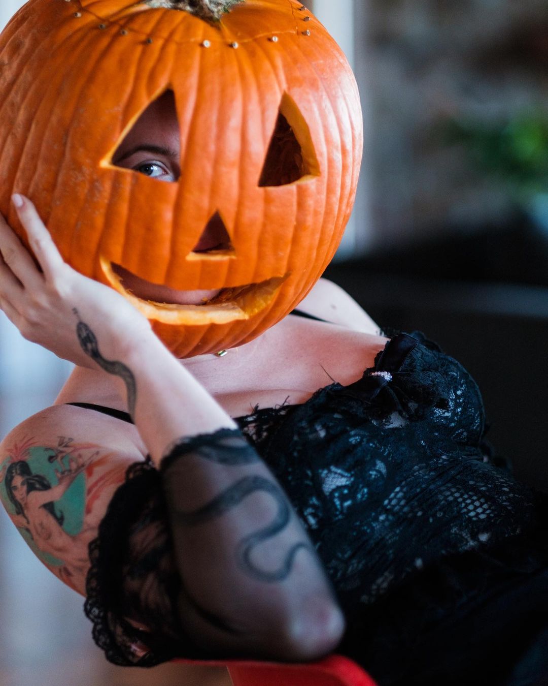 10 Sexy Ireland Baldwin Halloween Photos 12thBlog