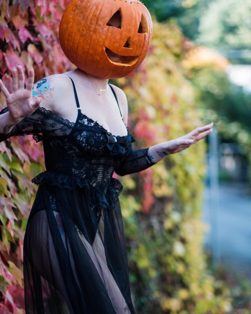 10 Sexy Ireland Baldwin Halloween Photos 12thBlog