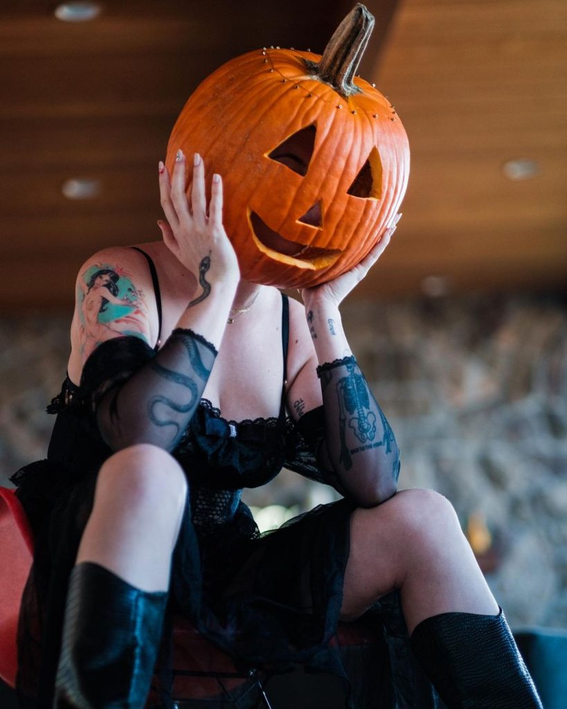 10 Sexy Ireland Baldwin Halloween Photos 12thBlog