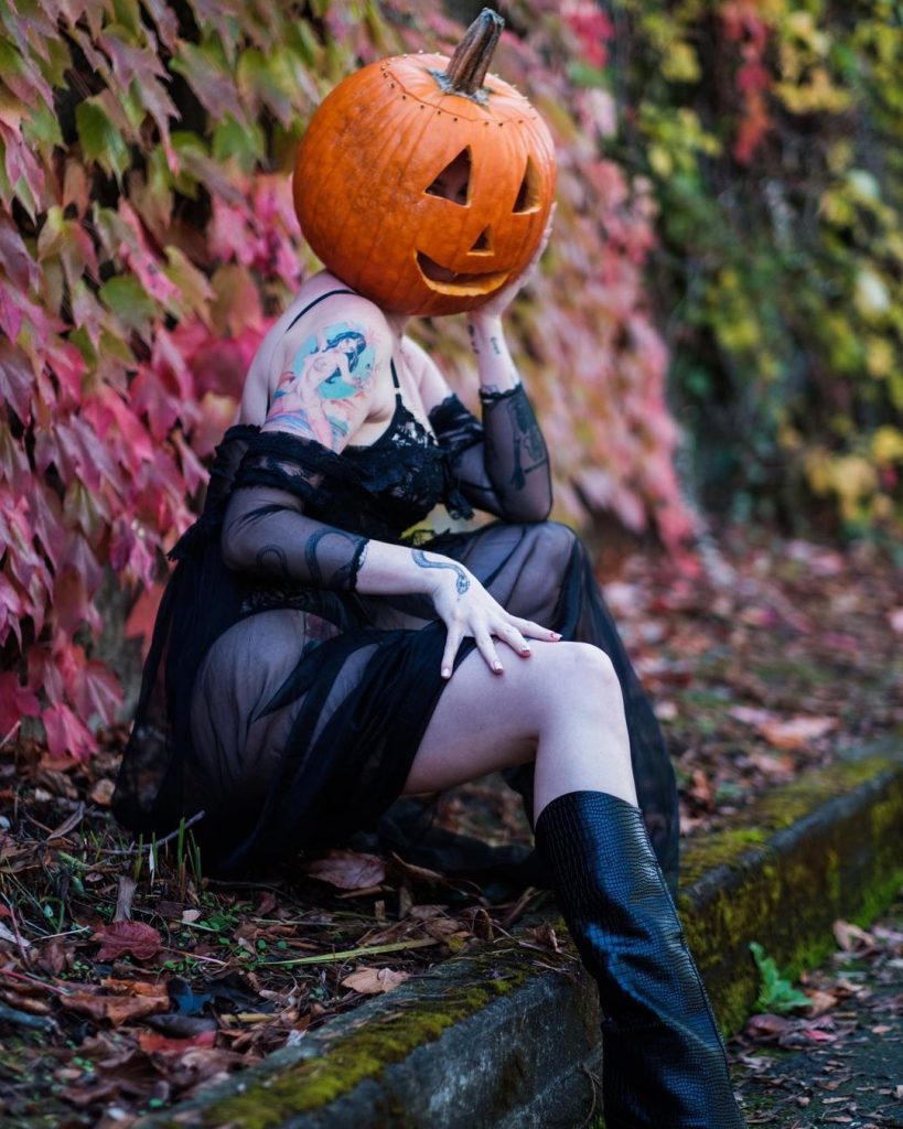 10 Sexy Ireland Baldwin Halloween Photos 12thBlog