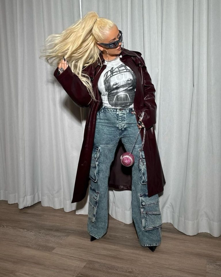 Sexy Christina Aguilera At The Super Bowl 12thBlog