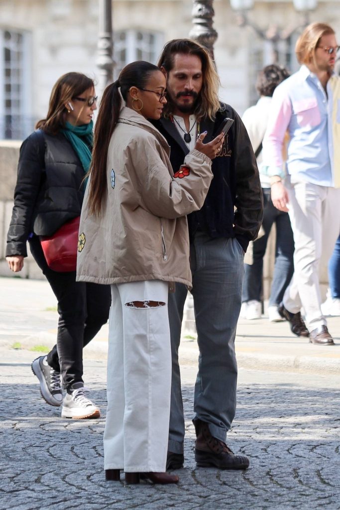 Zoe Saldana and Marco Perego celebrated Easter on Ile Saint Louis in