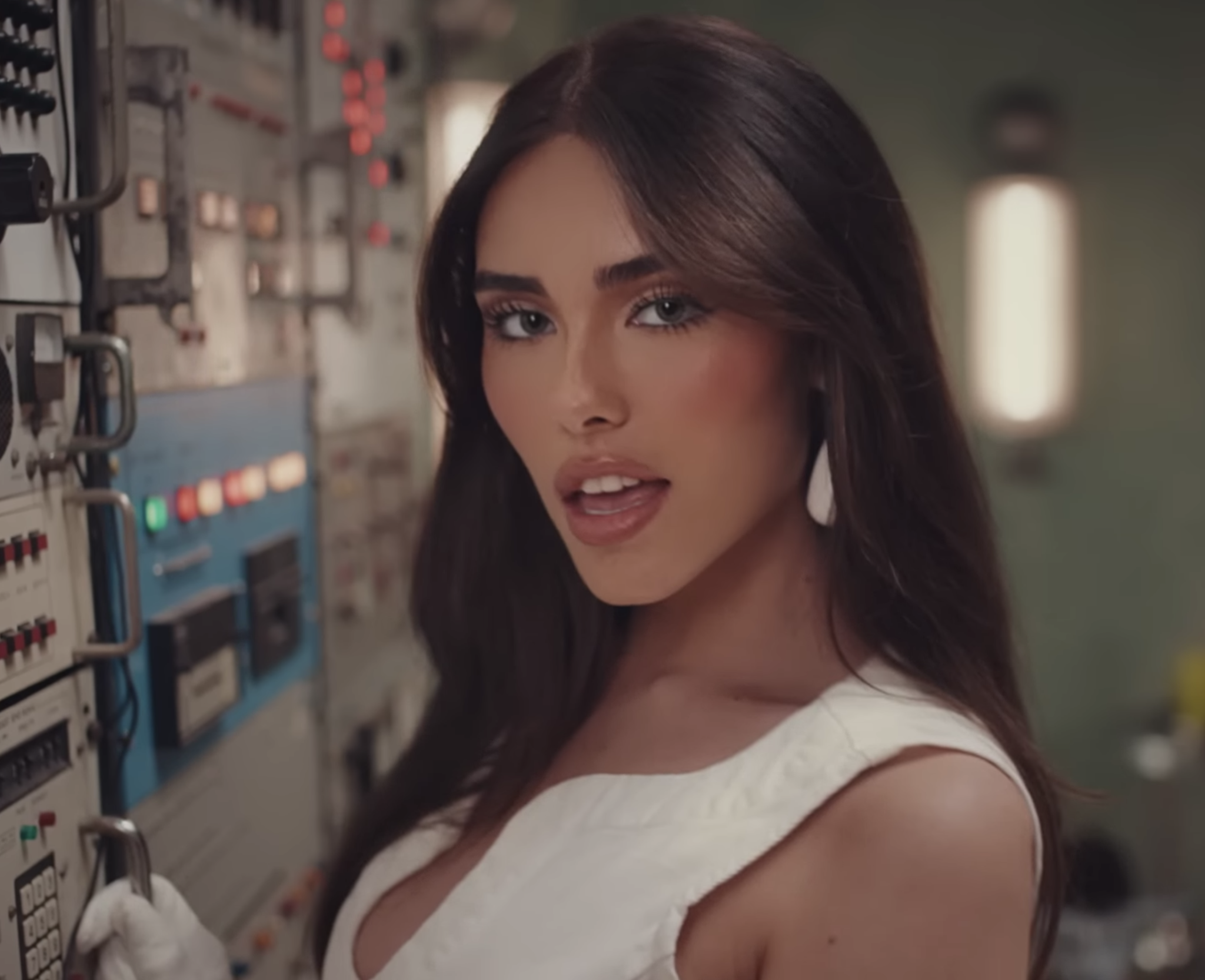 Madison Beer Ventures Into Space For Her Latest Music Video - 12thBlog