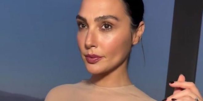 Gal Gadot Turns Heads in Sexy, Nearly Revealing Outfit!