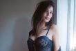 Emily Ratajkowski Turns Up the Heat in Sexy Bra Look!